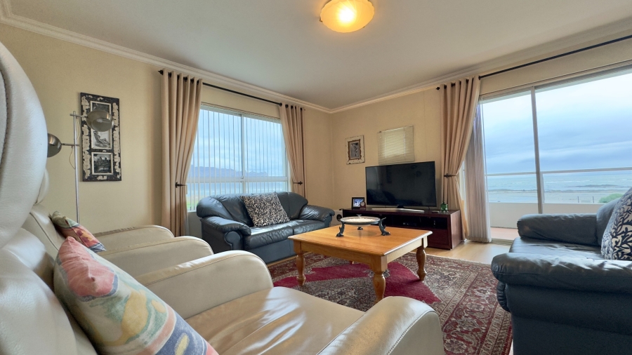 4 Bedroom Property for Sale in Greenways Golf Estate Western Cape